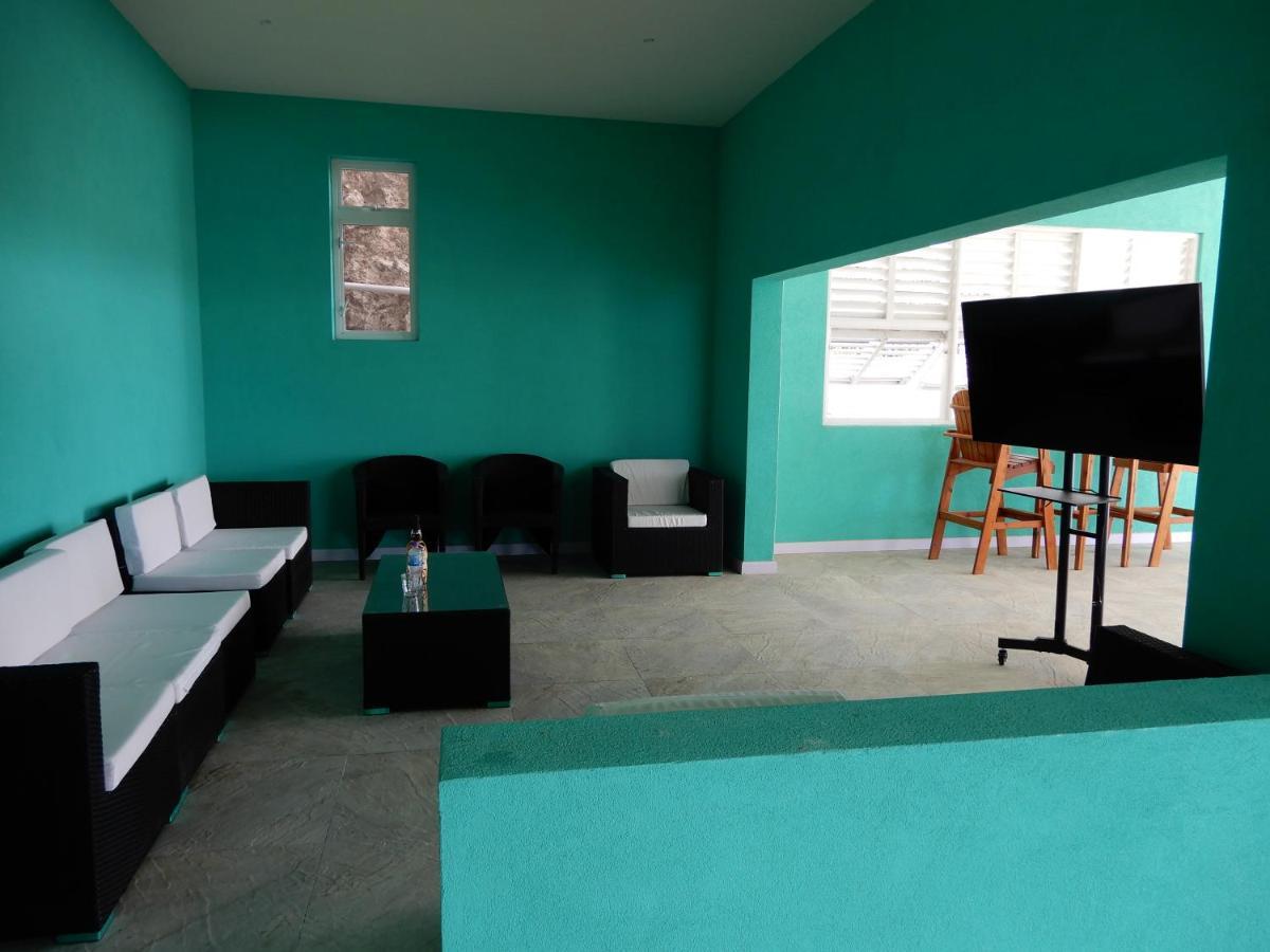 Oistins Bayview Apartments クライストチャーチ エクステリア 写真